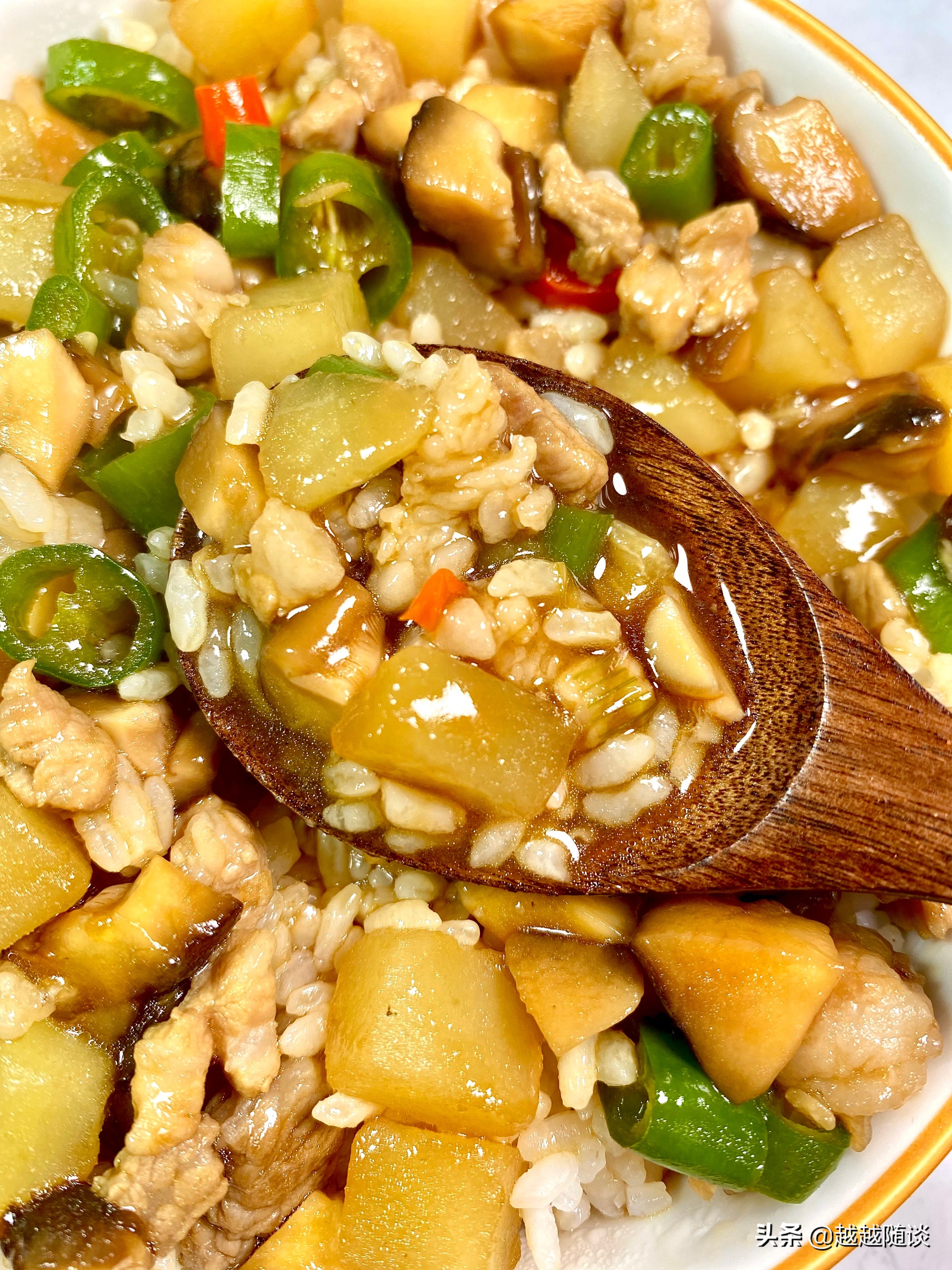 土豆这样吃超级简单又下饭不加肉,土豆这样做营养又好吃你学会了吗