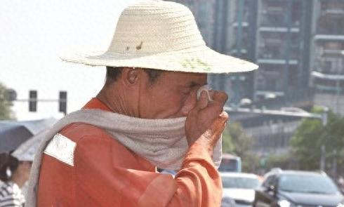 “妈老了，你7岁的弟弟怎么办”女儿霸气回怼，母亲闭嘴了