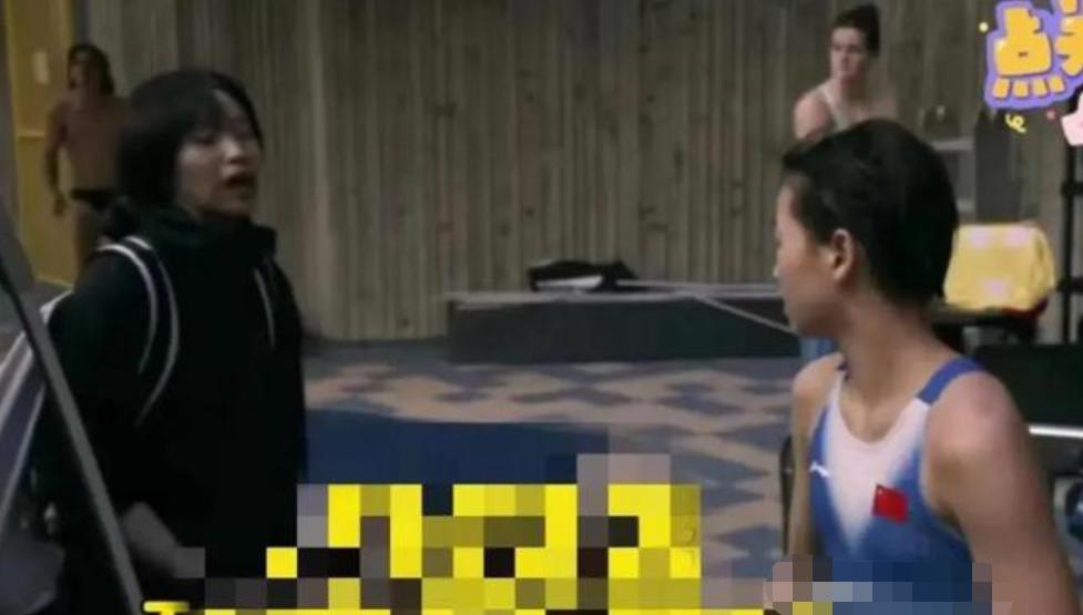 全红婵被黑衣人批评原视频,全红婵被黑衣人训斥真相大白