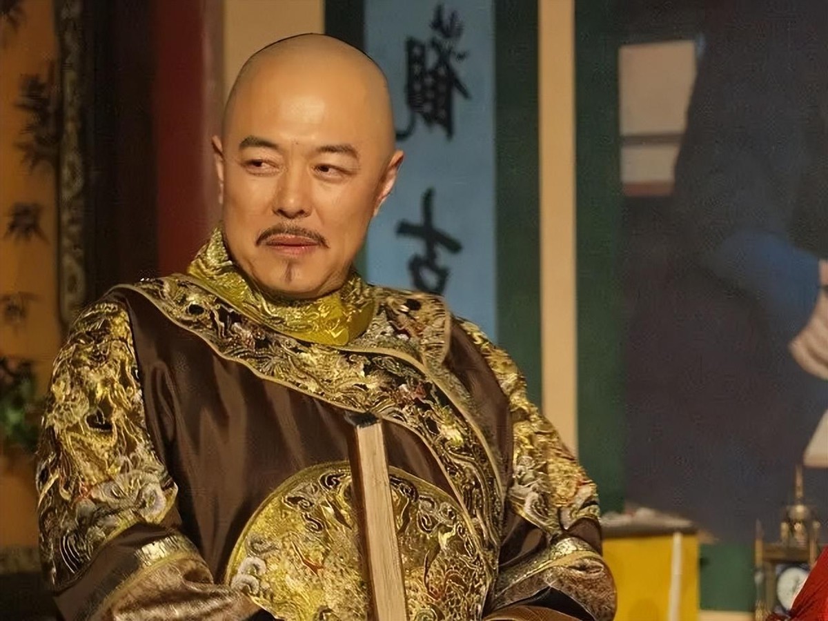 乾隆化名去算命,乾隆下江南神算子给皇帝算命