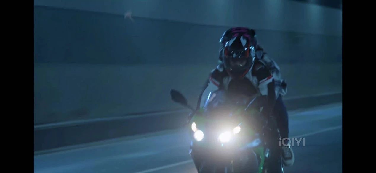 吐槽狂飙摩托车,小排量摩托车被鄙视