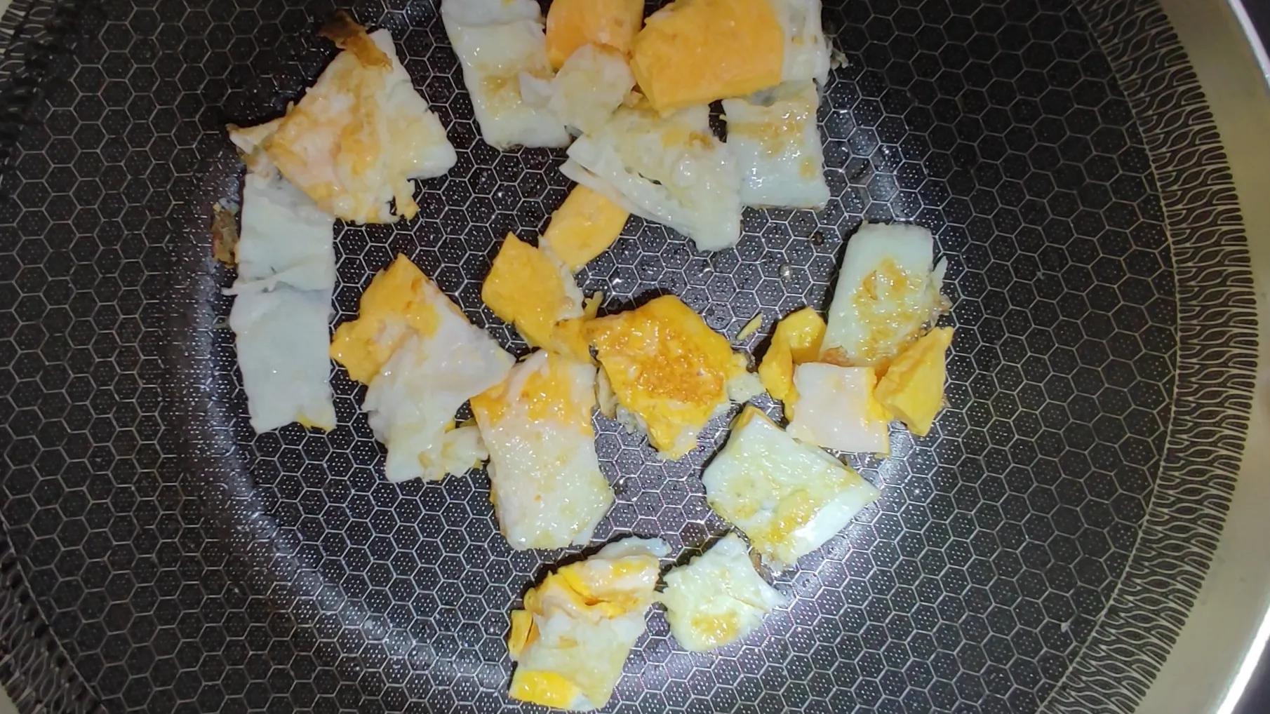 孕妈坐月子时喝的丝瓜鸡蛋汤做法,孕期鸡蛋丝瓜汤的家常做法