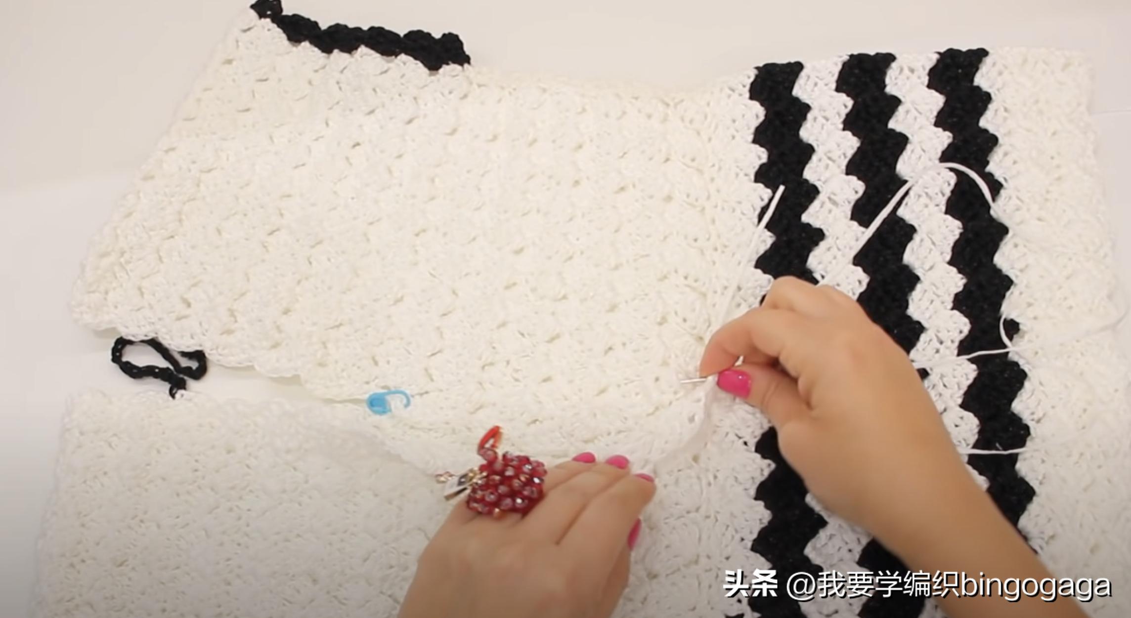 怎样钩夏季黑色短袖t恤衫,夏季钩针镂空短袖教程