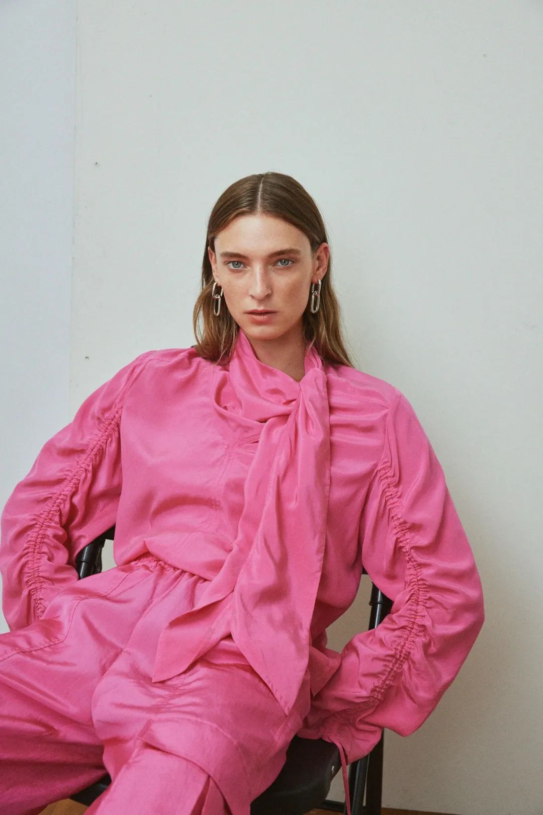 珠宝今年流行色,2017秋冬流行色该怎么与珠宝搭配