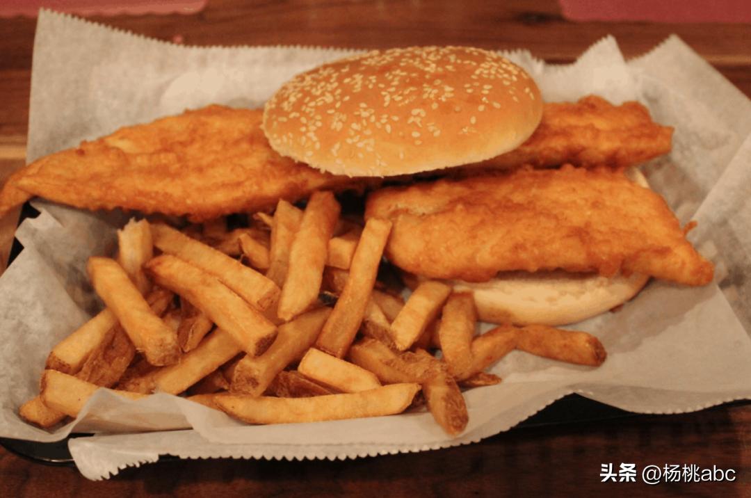 英国的饭菜为什么特别难吃,英国的食物难吃还容易吃胖