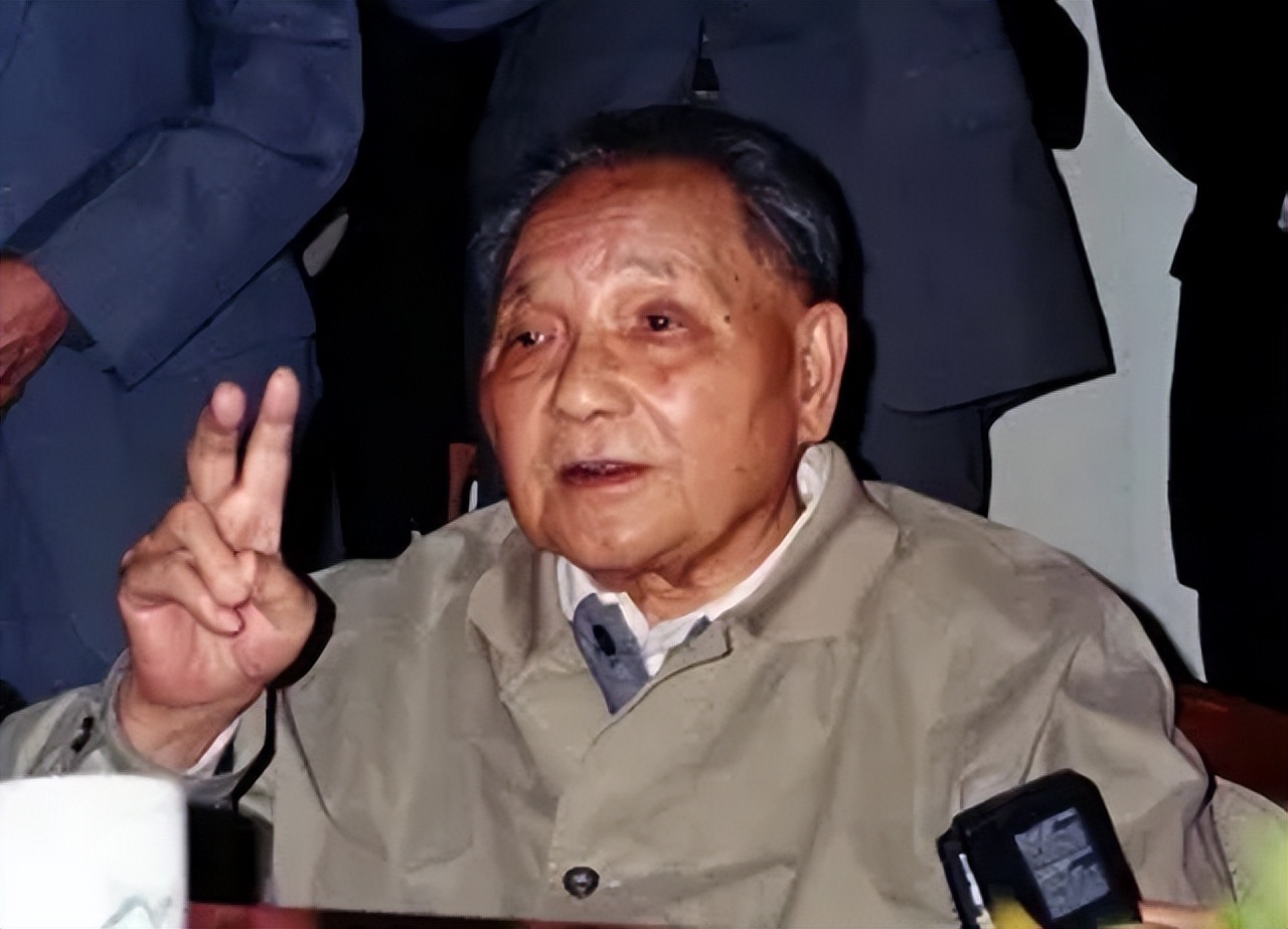 78年，*小平邓**访问新加坡，李光耀问他：如果你出生在新加坡会怎样