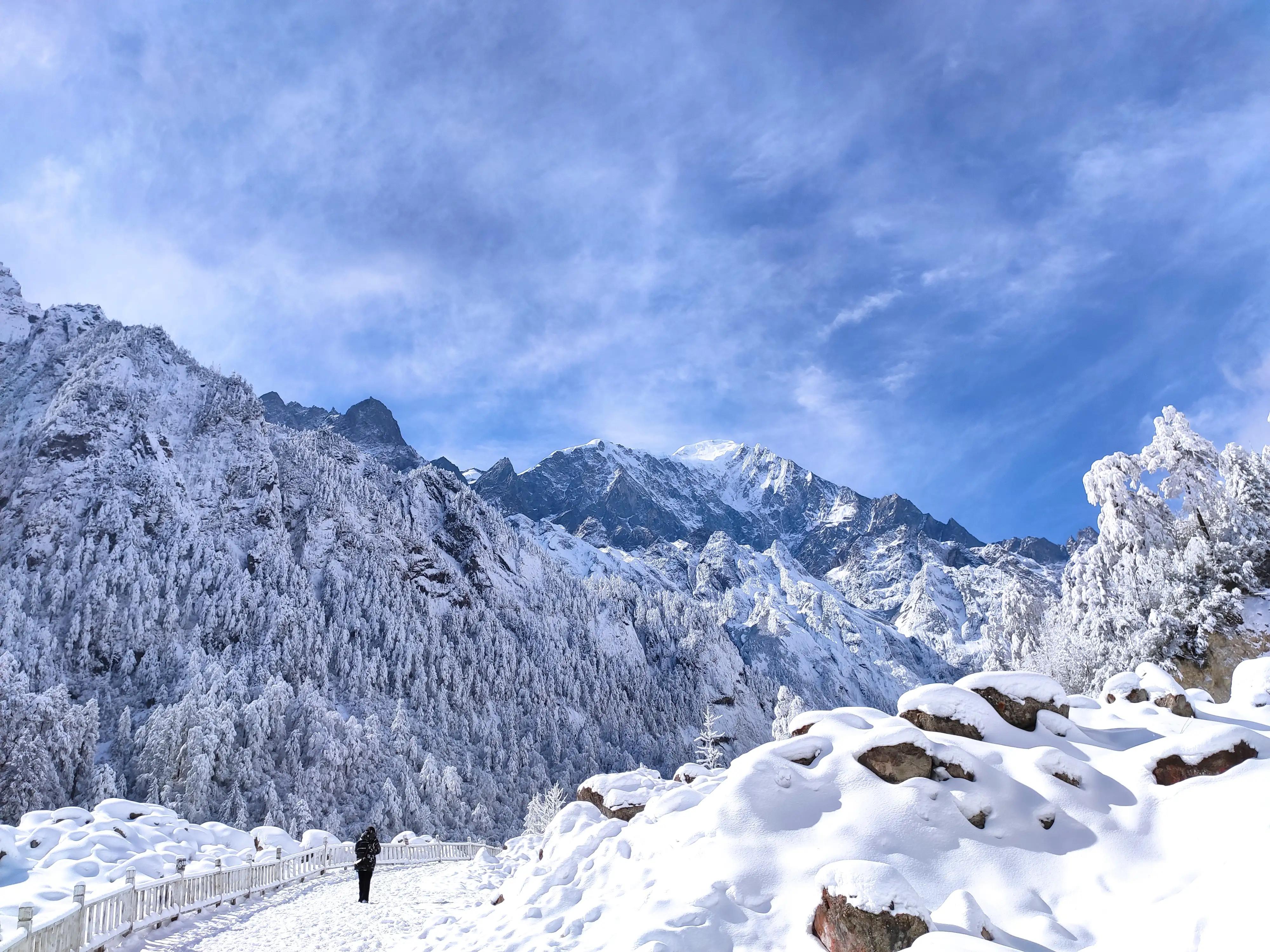 川西雪景旅游地,四川燕子沟旅游攻略