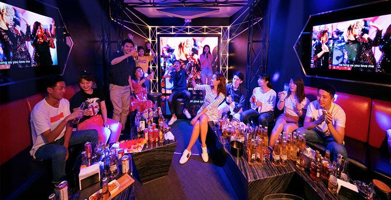 大学生酒吧艾滋,22岁大学生酒吧确诊艾滋病