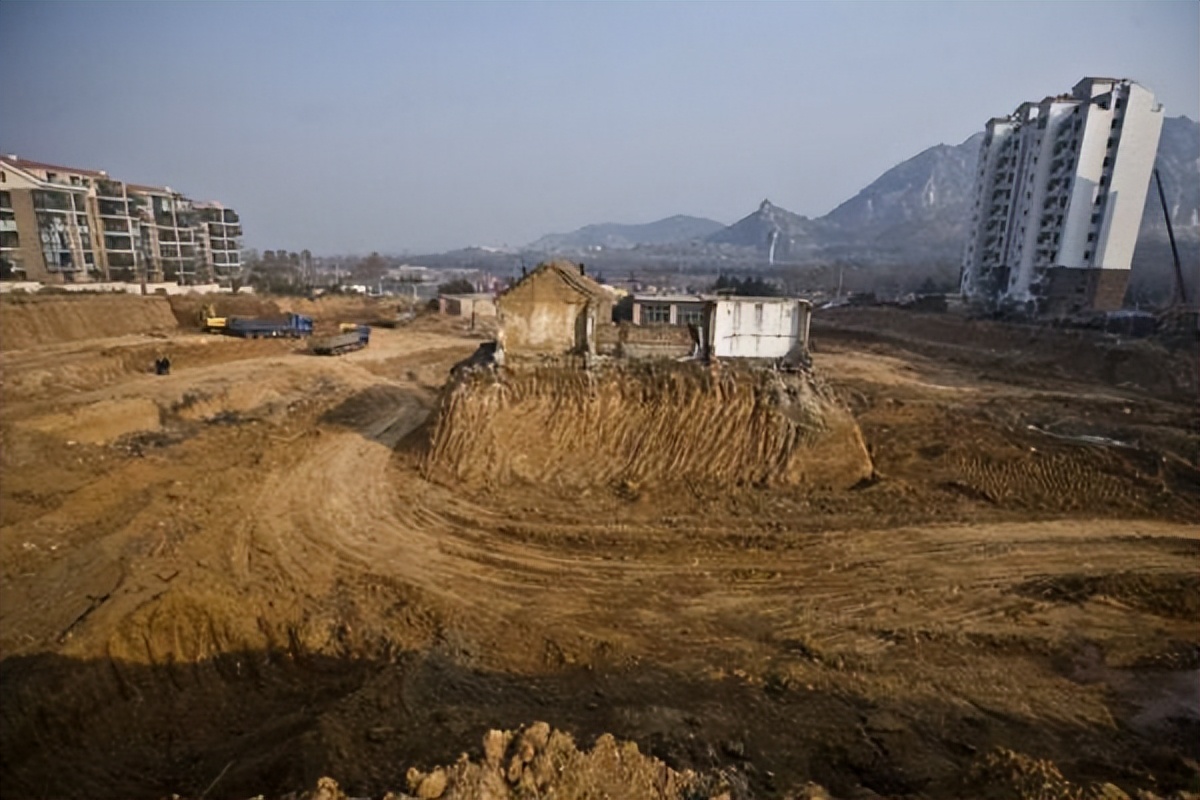 最牛钉子户能拆迁吗,全国最牛钉子户是怎么不拆