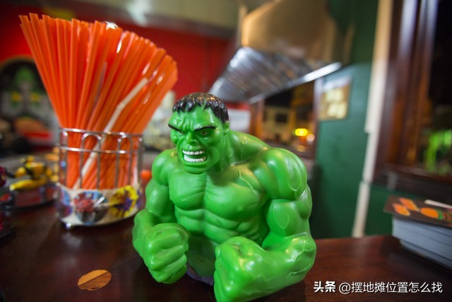 摆摊玩具便宜货源批发市场,摆摊卖玩具拼图赚钱吗