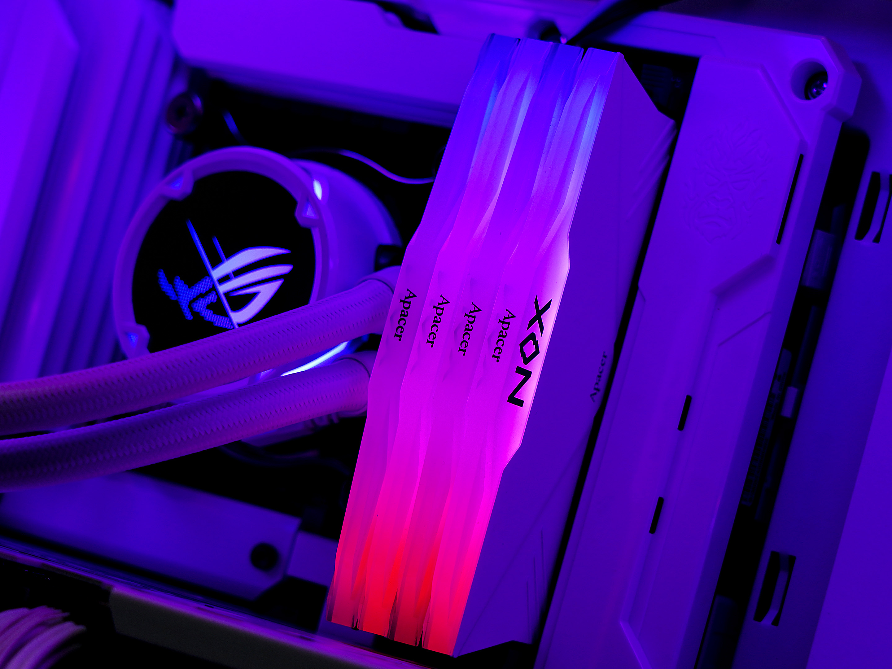 最新装机方式：背插式体验，I7+B760+RTX4070Ti攒台白白的主机