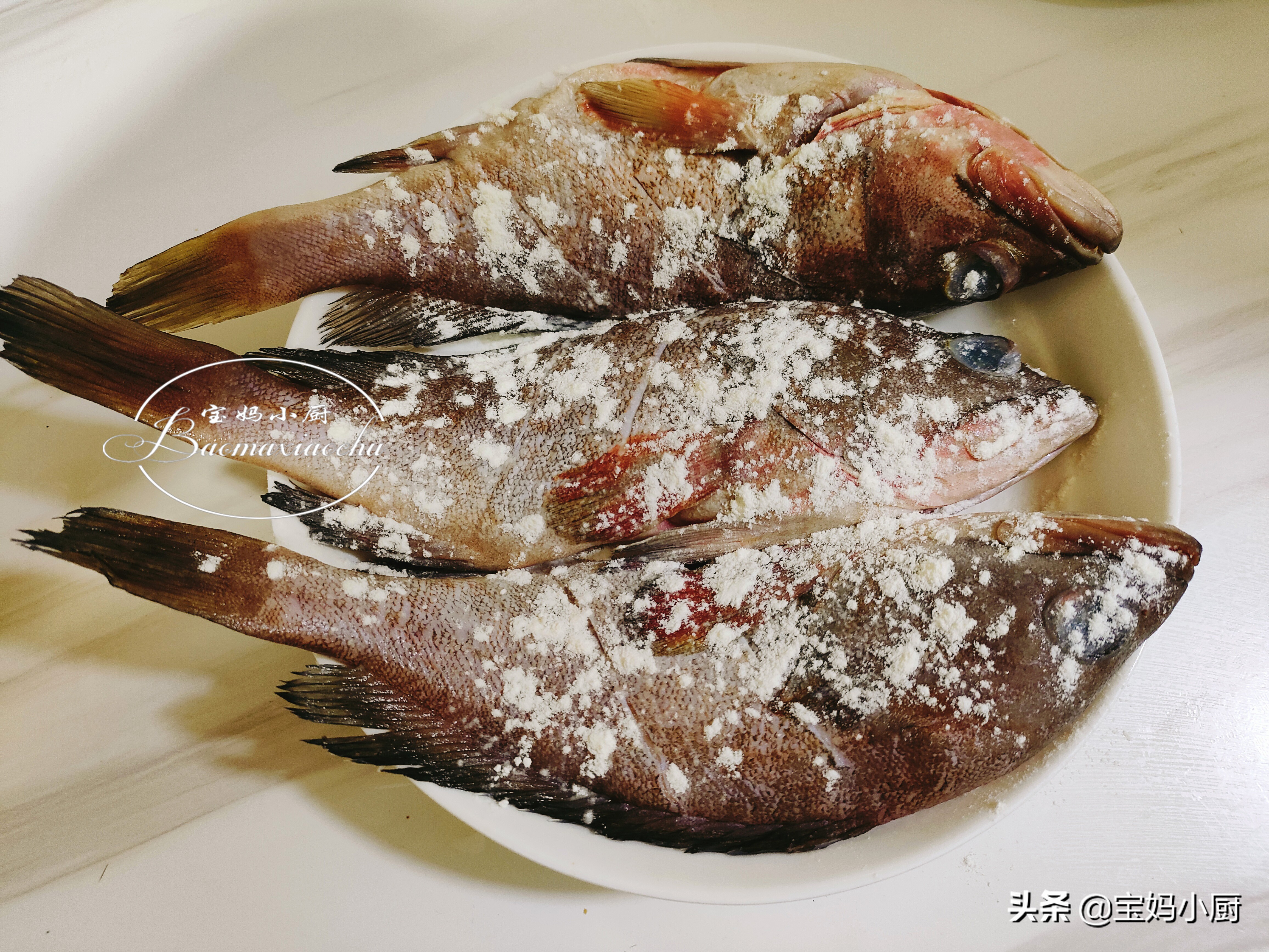 最简单的焖烧鱼做法,烧鱼只需多加这一步骤