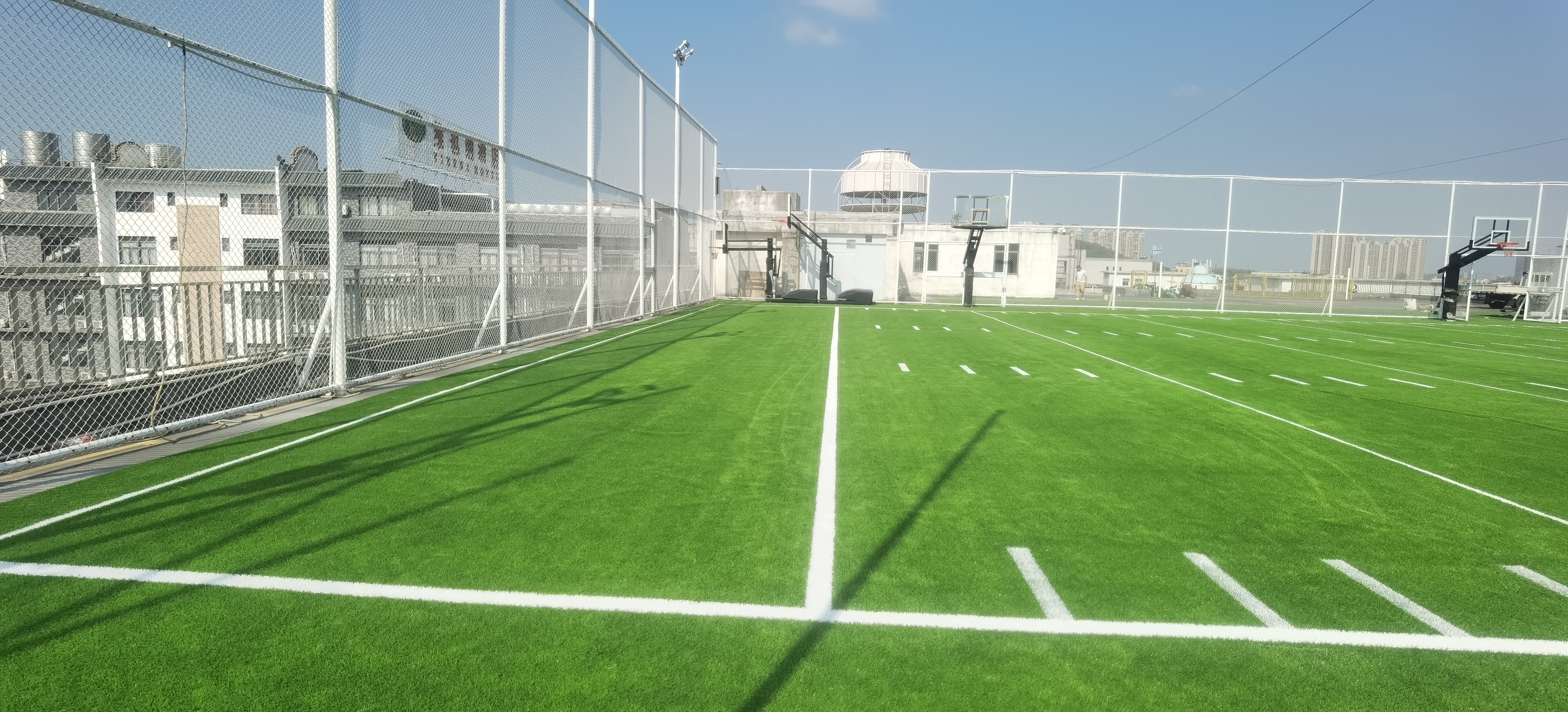 广州人造草坪网球场施工,人造草坪施工塑胶跑道