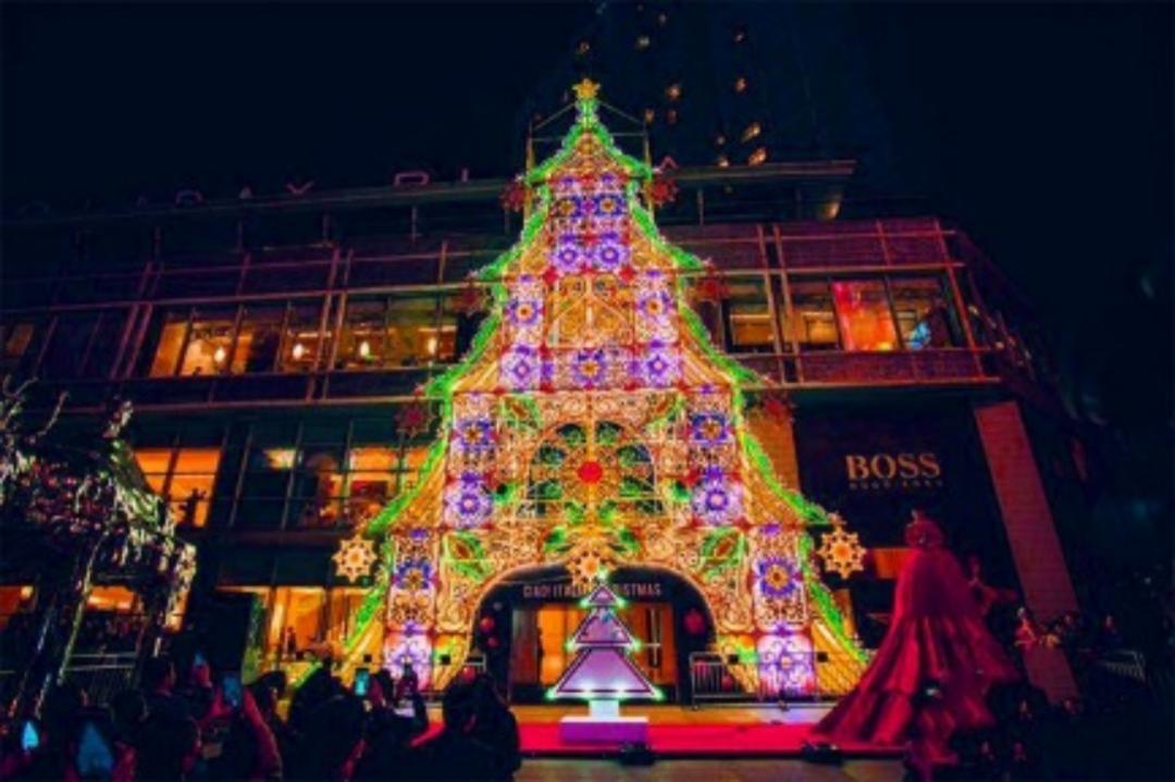 黄山风景屯溪老街,夜游黄山屯溪老街一角