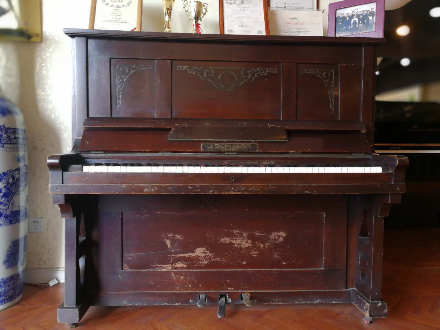 塞勒钢琴是什么品牌,塞勒钢琴算杂牌么