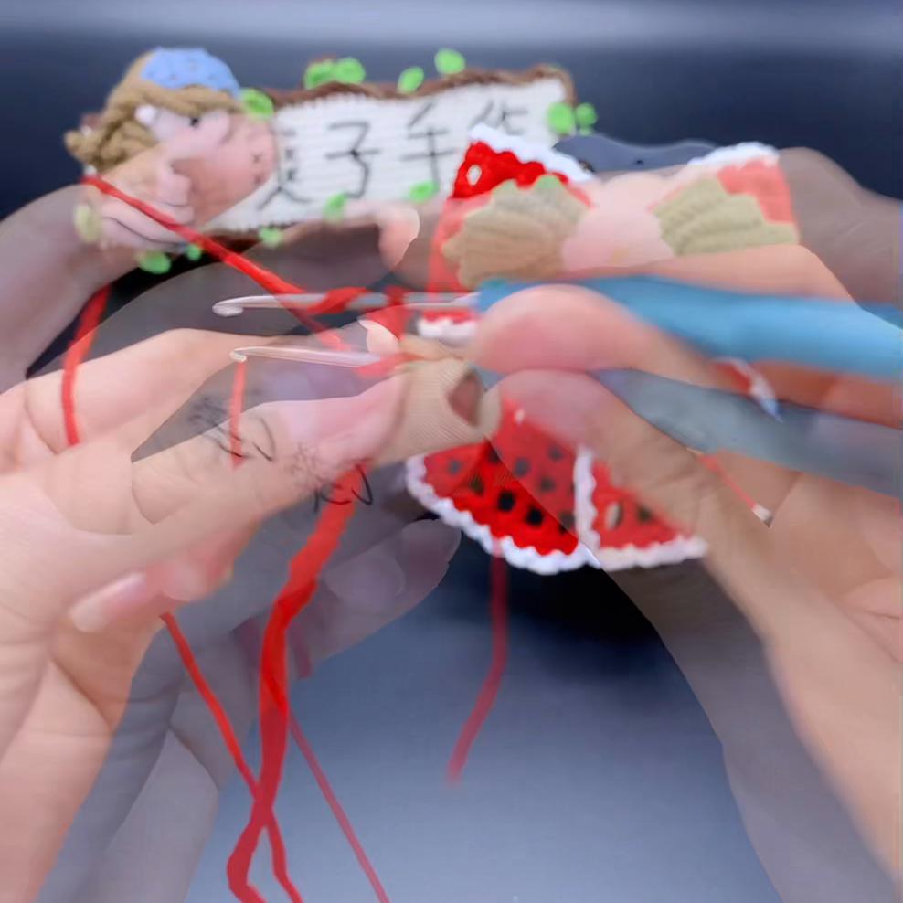 草莓发圈钩织教程新手,草莓发圈钩织教程图解