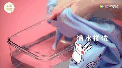 白衣服上的发霉污渍怎么洗掉,衣服发黄发霉试试这款洗衣神器