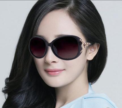 一出道就大方承认整容,出道就被逼着整容