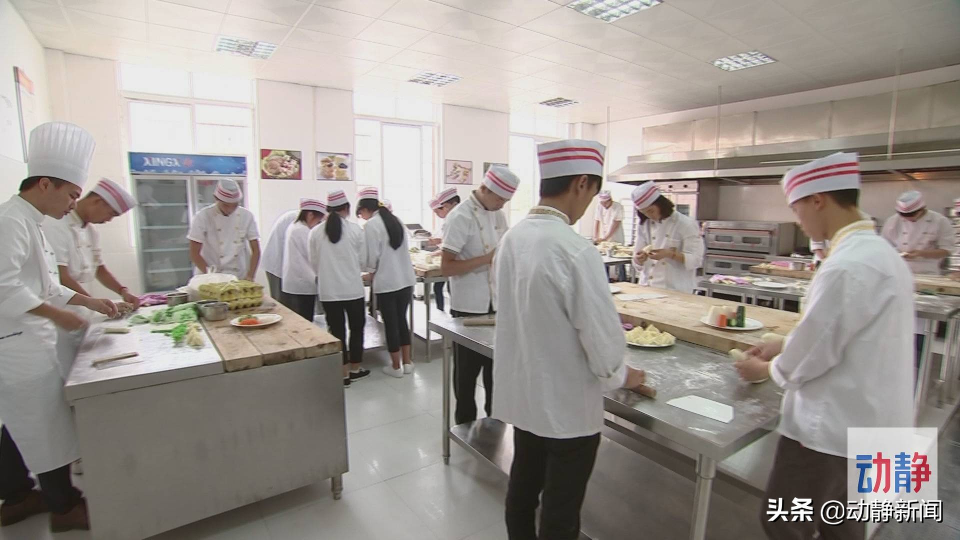 “两率”首超全国平均水平贵州教育按下“快进键”普及水平跑出“加速度”