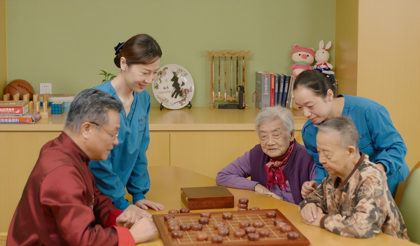 日本养老服务现状及保险业举措,日本养老产业发展政治政策