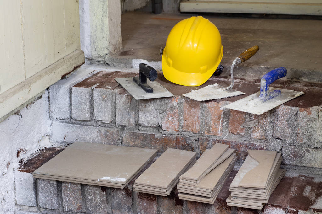 我掉进了贴砖师傅的“温柔陷阱”