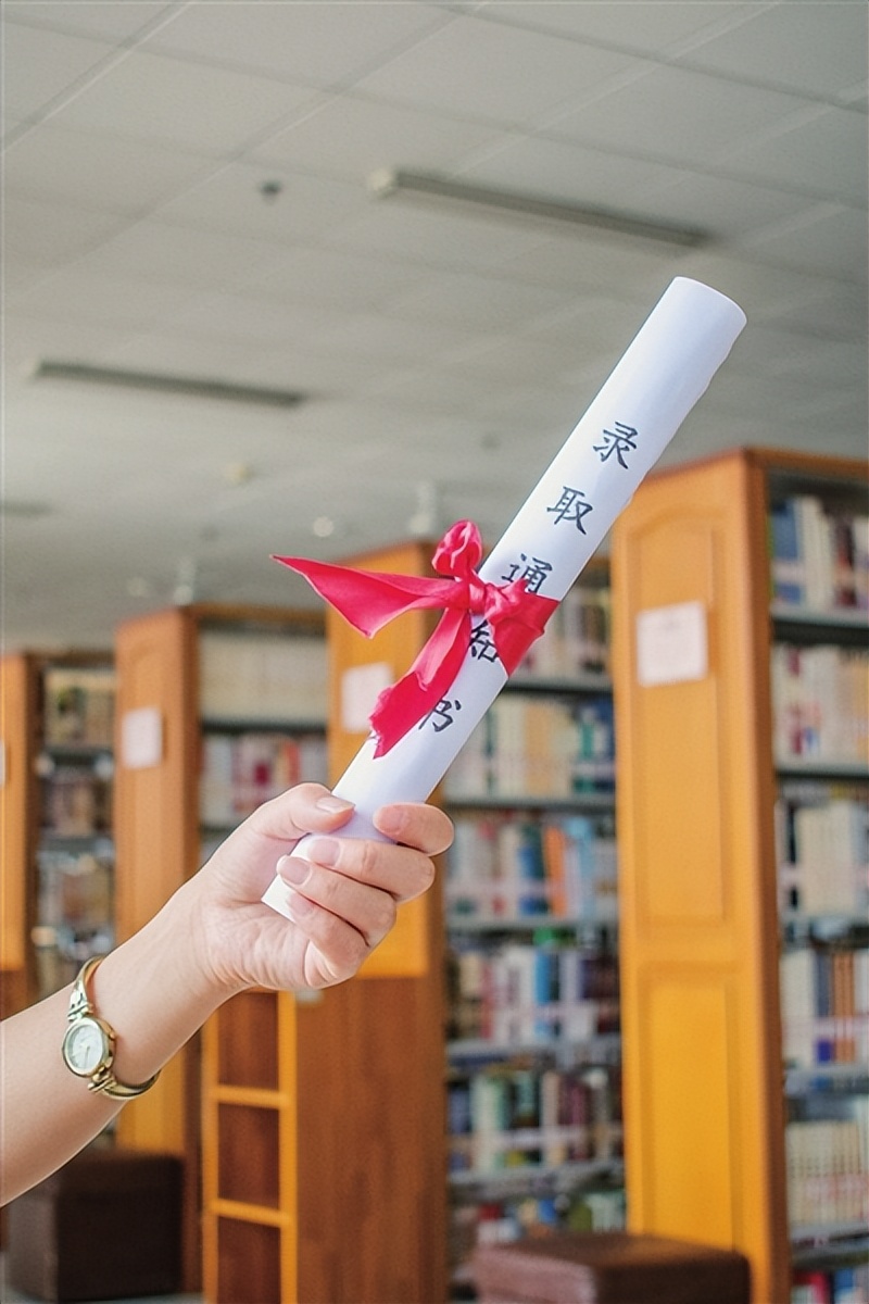 填志愿选专业要不要听孩子的,填志愿时千万别看名字选专业