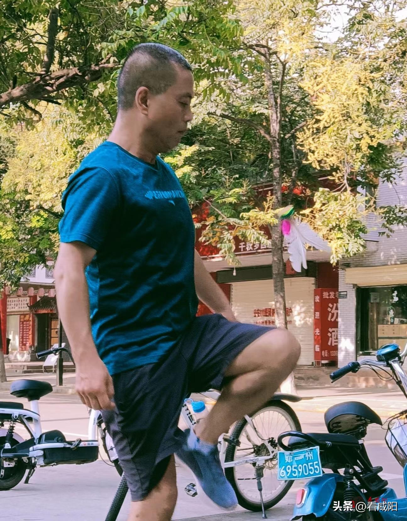 曹海斌：毽球让人健康又快乐