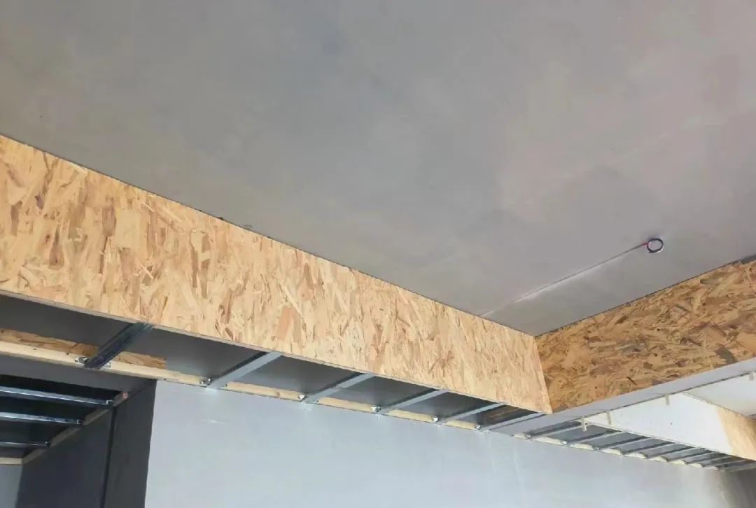 天花板吊顶优缺点,天花吊顶哪一种最实用