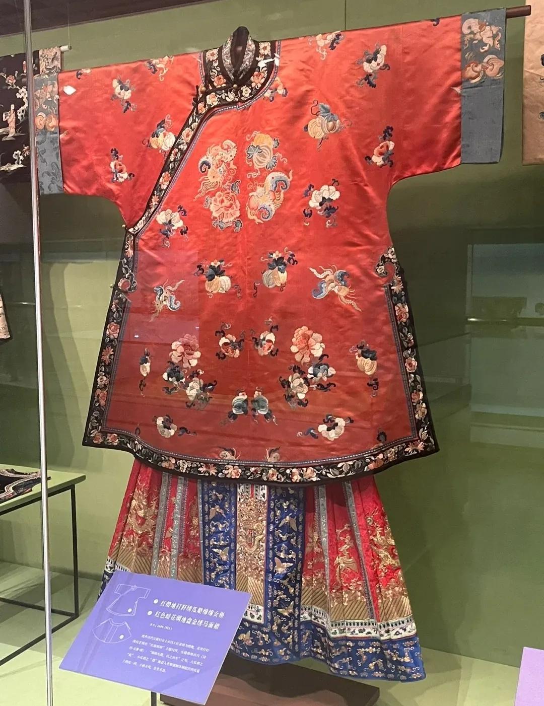 中国丝绸博物馆和中国之江博物馆,博物馆中国的服装