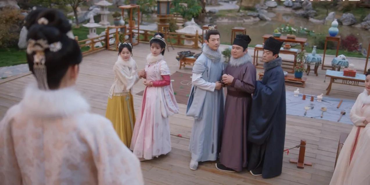 卿卿日常衣服图片,卿卿日常的红色系衣服