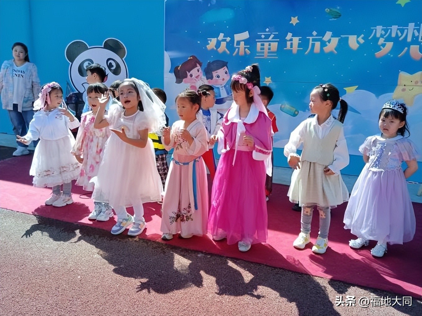 湖光幼儿园六一儿童节活动,幼儿园cosplay欢乐嘉年华