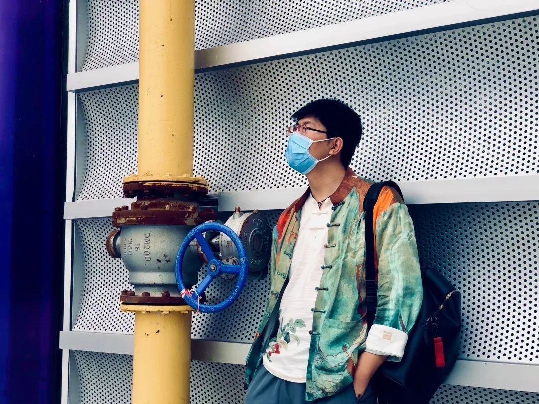 学生党买老人机,年轻人买老人机