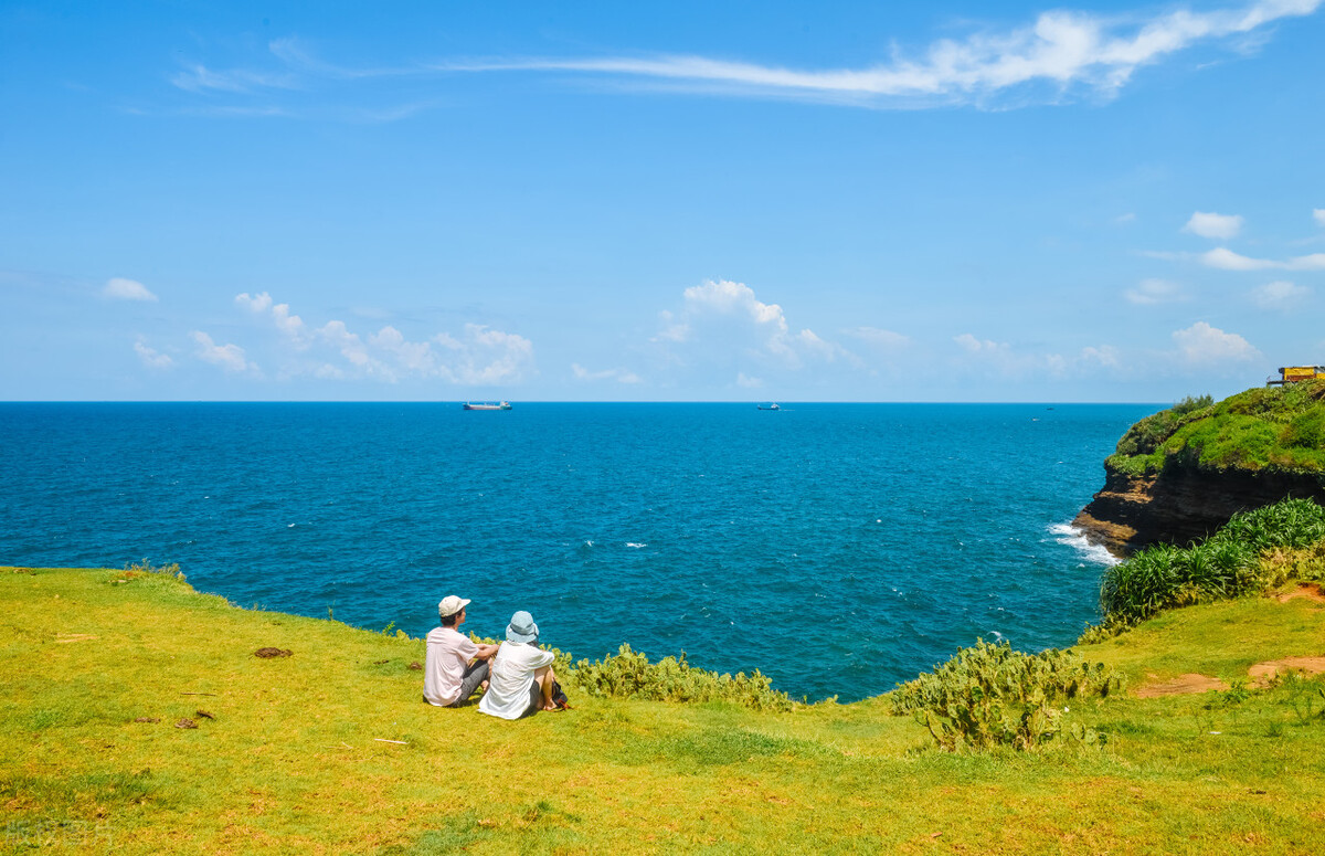 《深海》一部值得全家一起去观看的电影