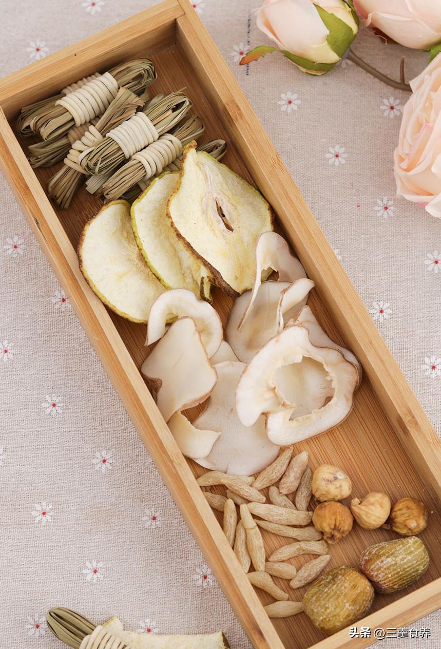 小孩口臭睡觉流口水煲什么汤,宝宝磨牙口臭喝什么汤