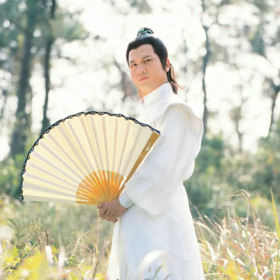 璁捐甯堟湇瑁呭搧鐗岄箙缁掓湇,楂樼璁捐甯堝搧鐗屼紤闂叉湇