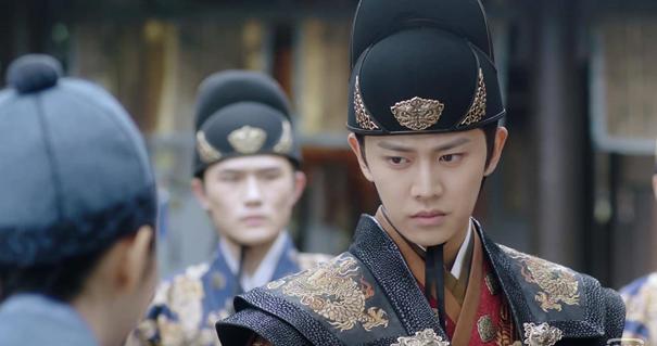 同一张脸差别可以有多大？一眼万年和丑爆屏幕全看造型师