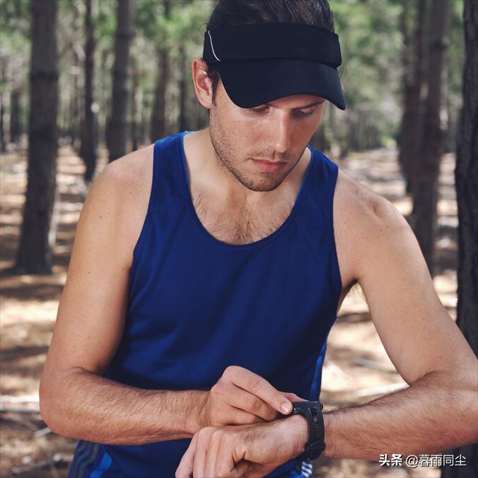 户外登山手表哪个牌子好,户外登山手表什么牌子好