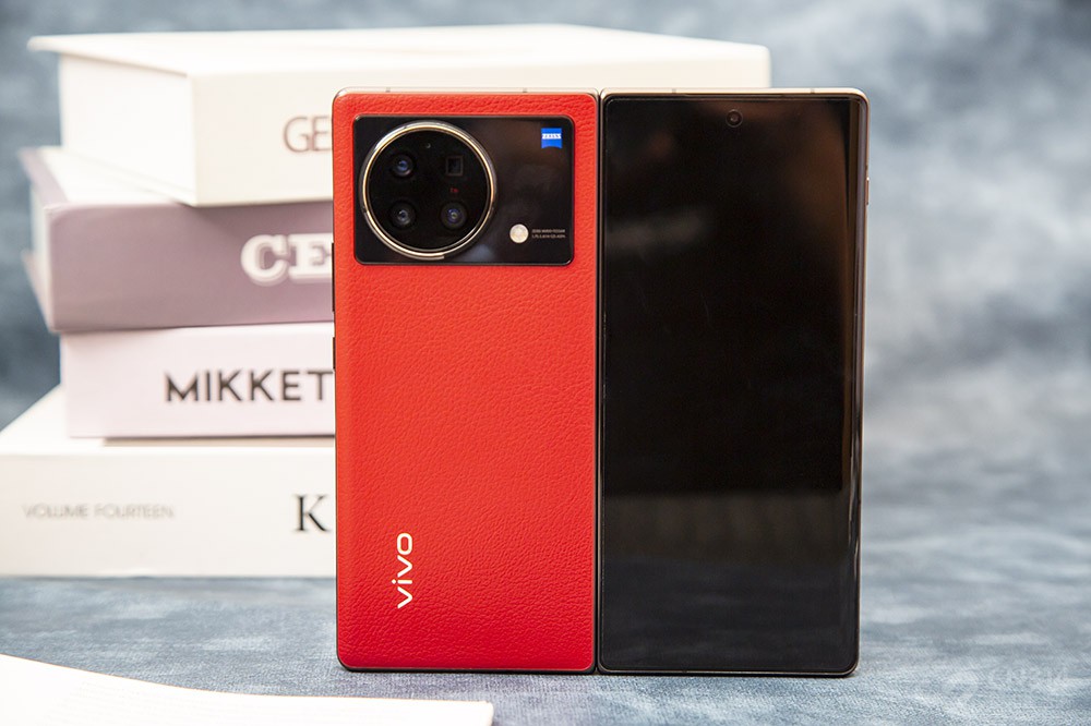 vivoxfold对比oppofindx,vivoxfold和荣耀折叠屏哪个好