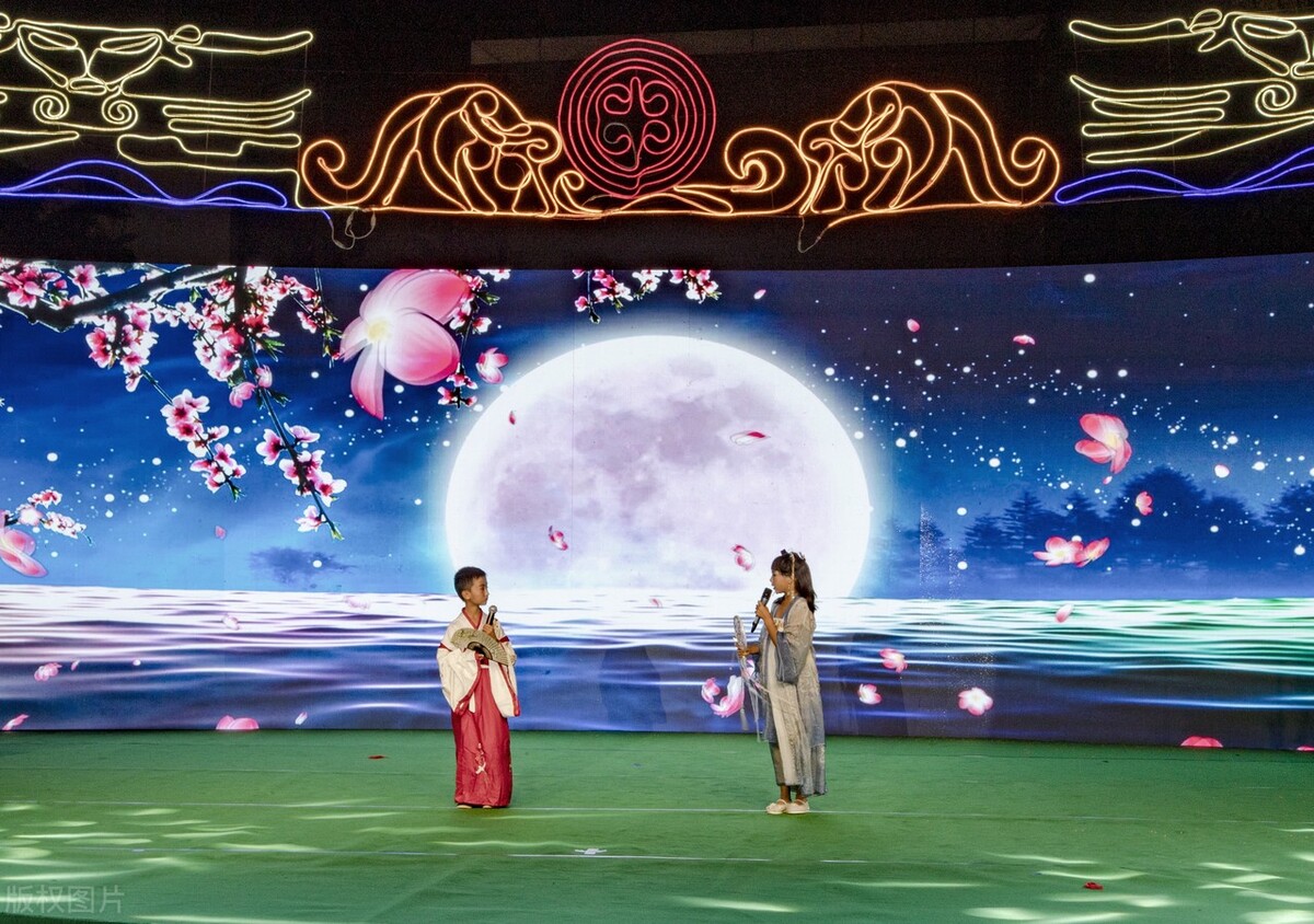 星光大道播出时间有改动吗,星光大道现在是星期几播出