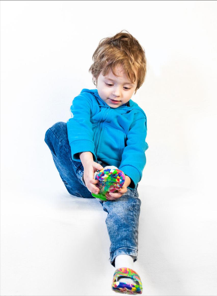 宝宝太黏人分离焦虑怎么办,宝宝老是粘人一放下就哭闹