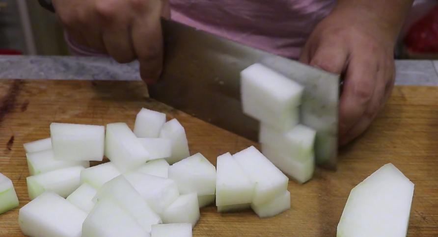 老年人秋季止咳润肺食疗法,老人润肺止咳化痰的食物