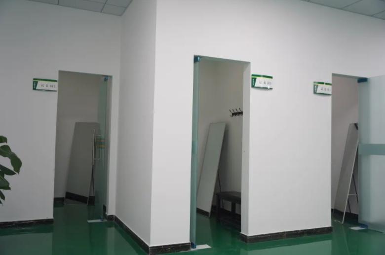 部队被装开箱,部队被装