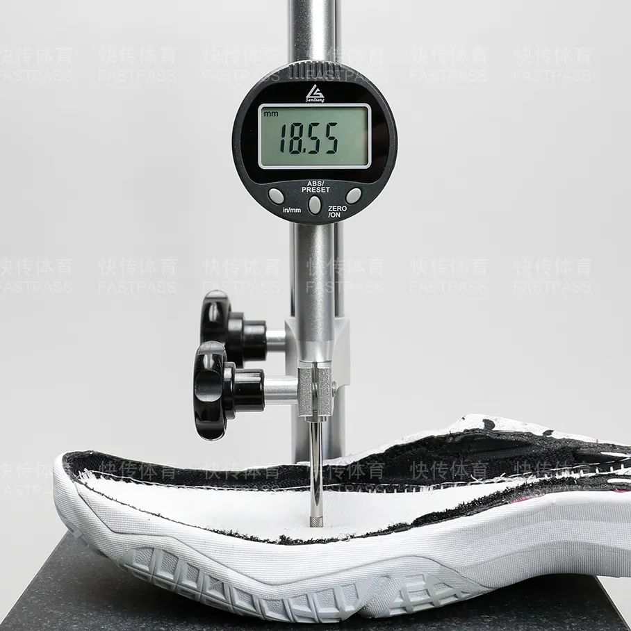 快传球鞋拆解,亚瑟士unprears适合什么位置