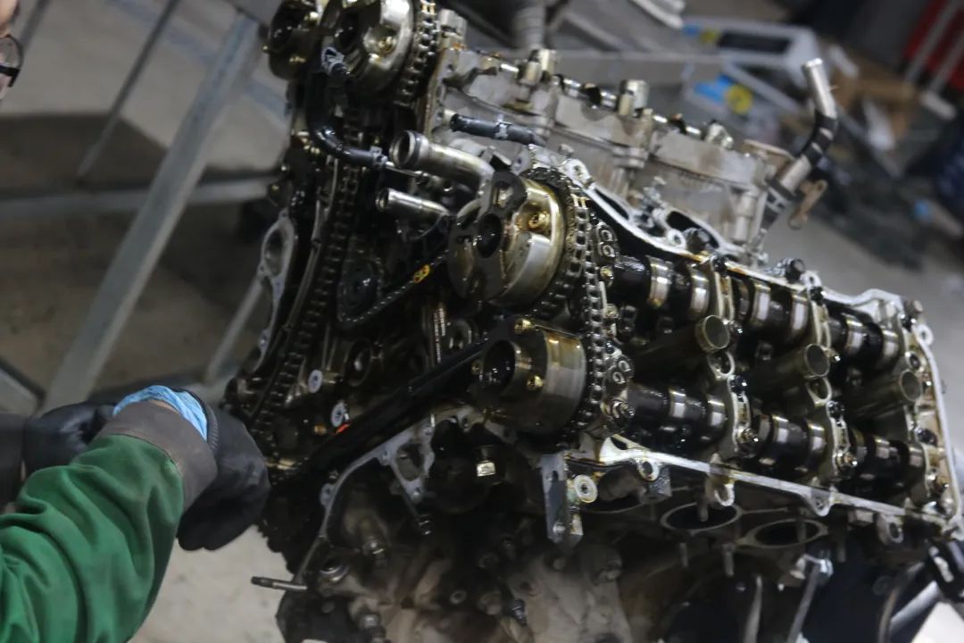 12代皇冠翻新后能开多久,坏掉的车改造成新车