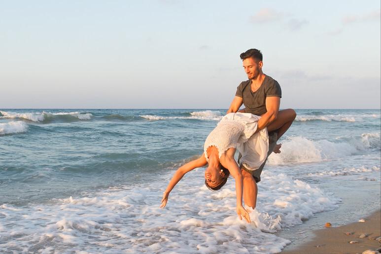 伟哥、可口可乐、青霉素，起底“宇宙第一大药厂”的发家史