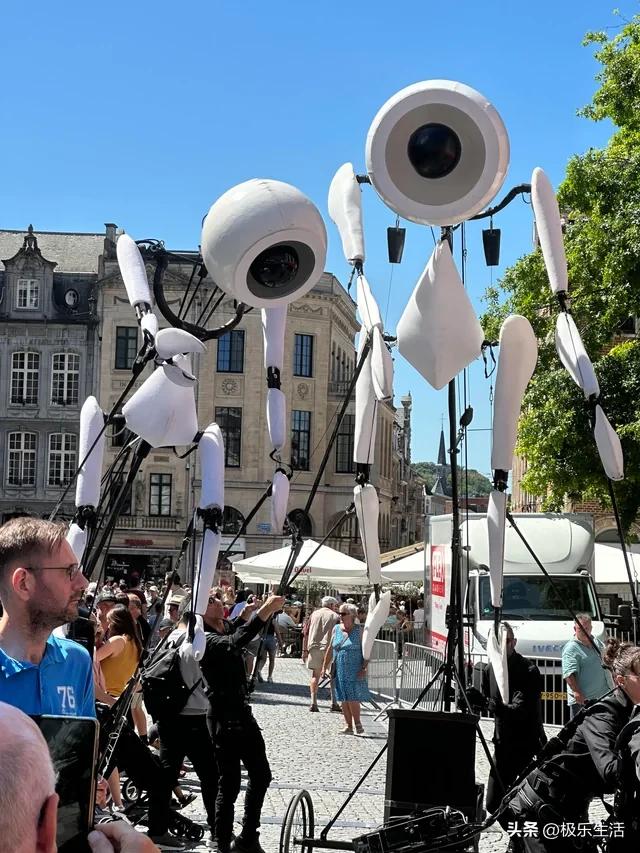 炎炎夏日给您带来视觉上的凉爽,发几张夏天炎热的图片