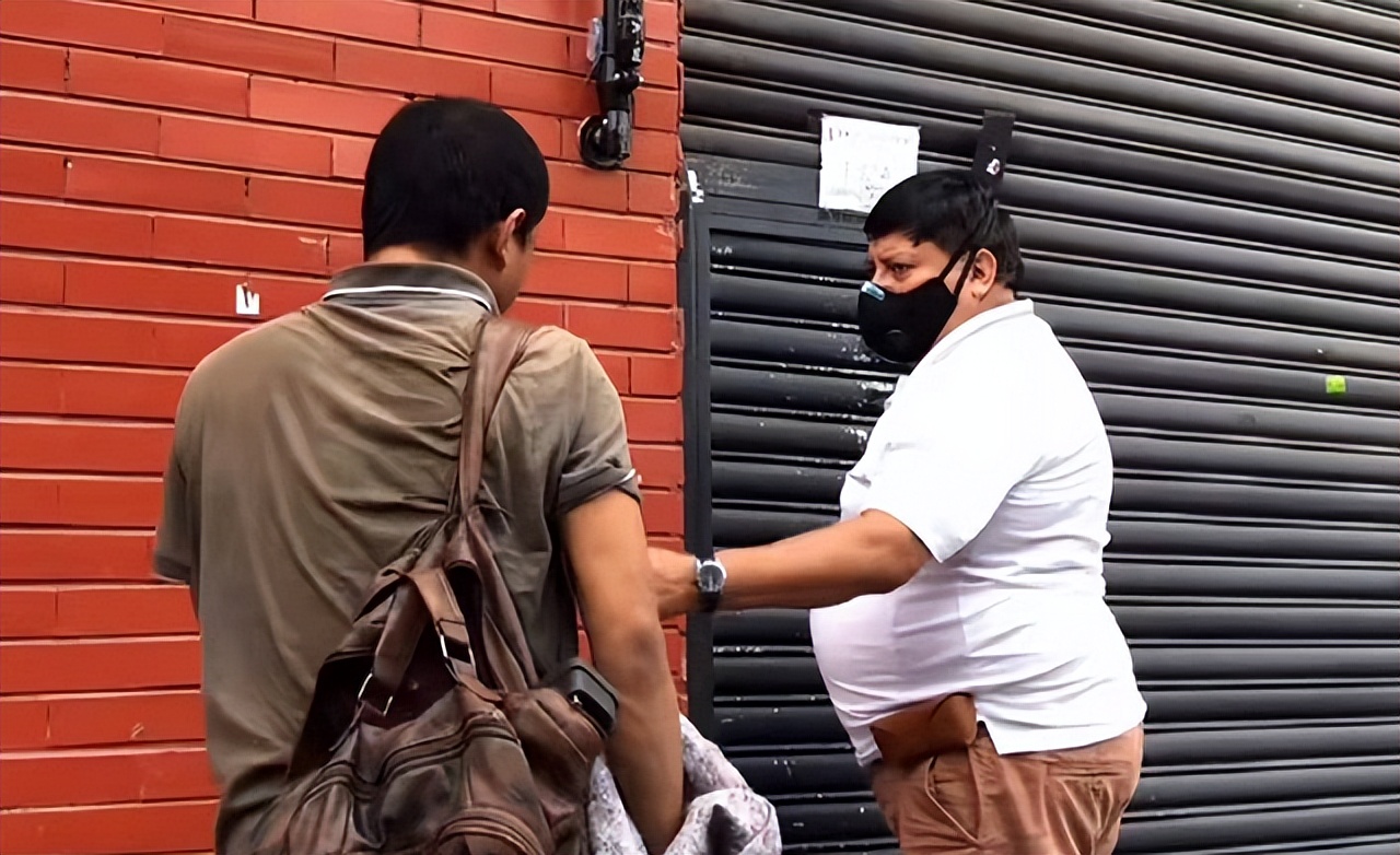 广西男子外出打工20年流落街头,四川小伙在外务工多年