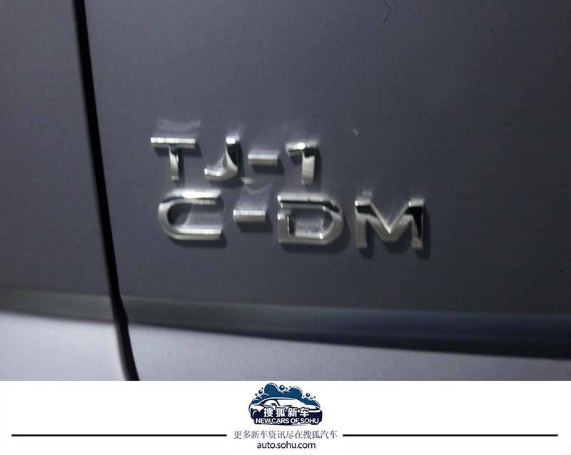 奇瑞探索06两驱车和四驱车对比,奇瑞探索06两驱探野型功能