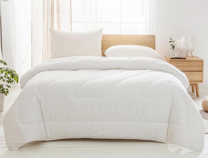 纤维被和棉花被哪个好,棉花被和丝棉被的区别