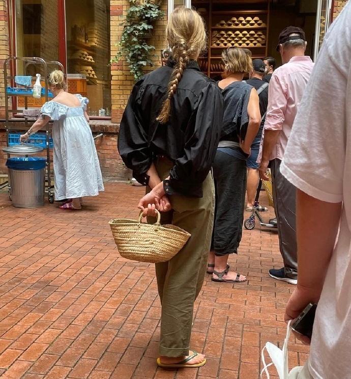 巴黎女性穿搭复古,巴黎人的时尚穿搭